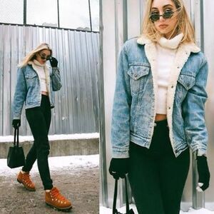 Levi’s Trucker Denim Jean Jacket Sherpa Lined Faded Distressed Grunge 90s Y2K